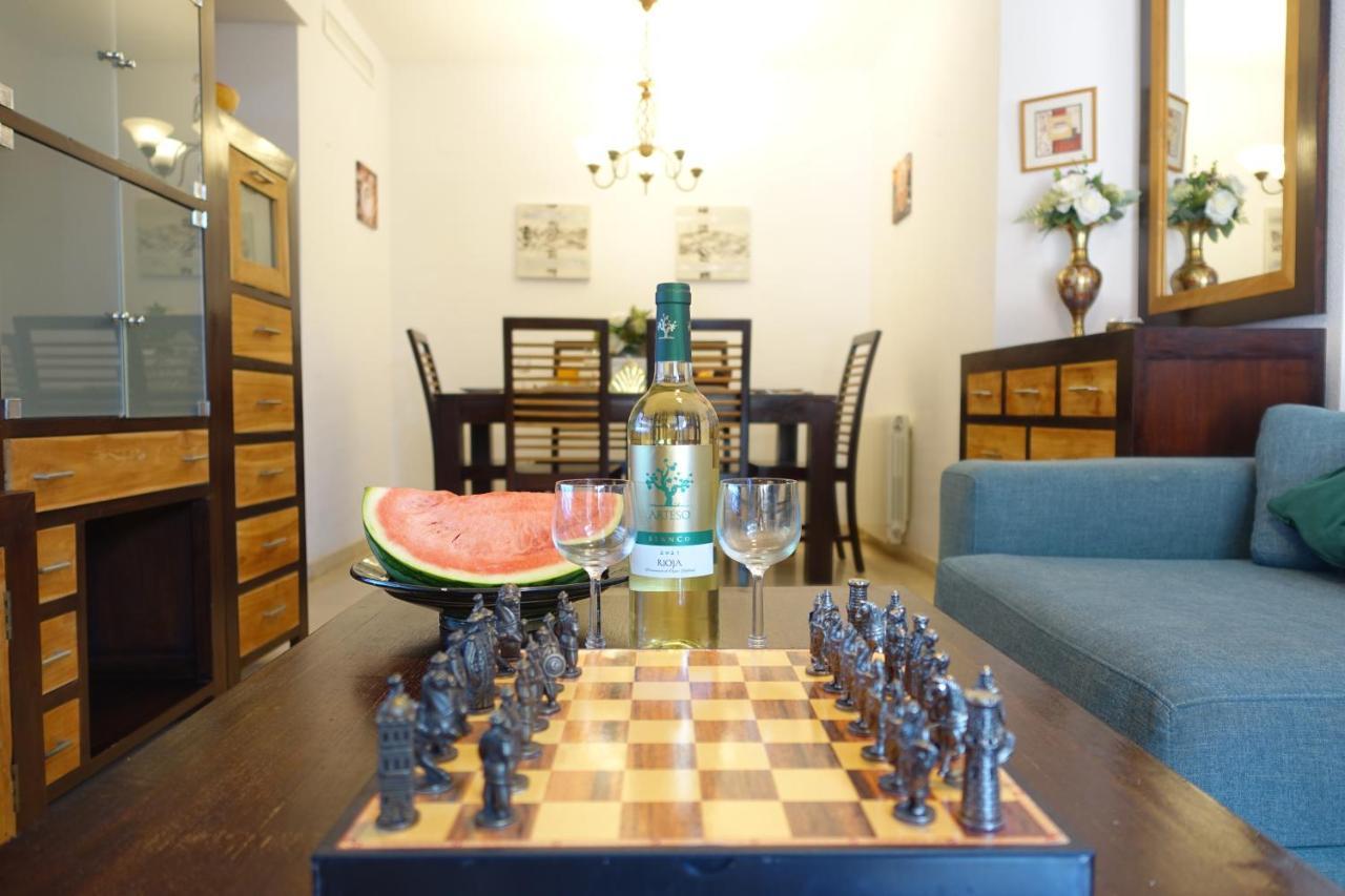 ☆The Peaceful Valencia Homestay☆ W/ Terrace⌘Parking⌘Bbq מראה חיצוני תמונה