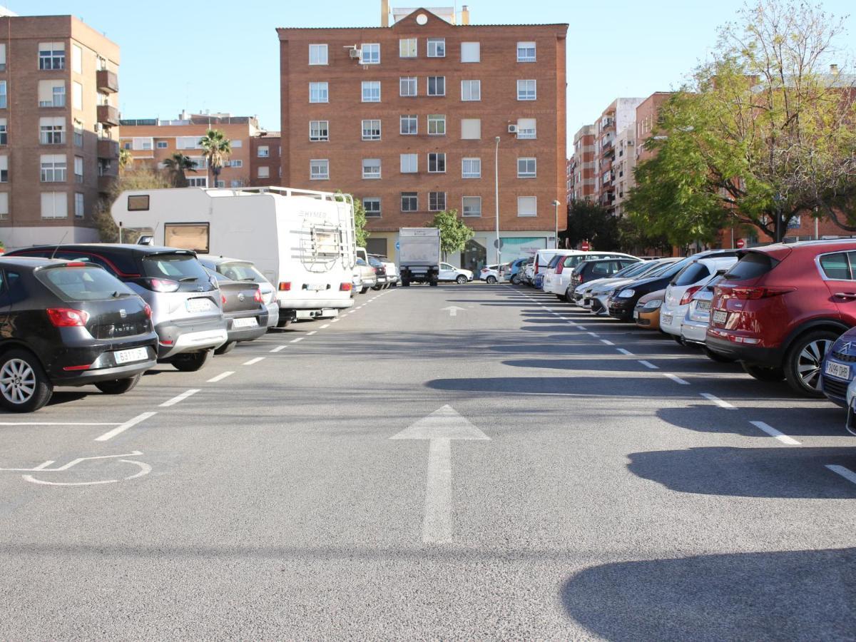 ☆The Peaceful Valencia Homestay☆ W/ Terrace⌘Parking⌘Bbq מראה חיצוני תמונה
