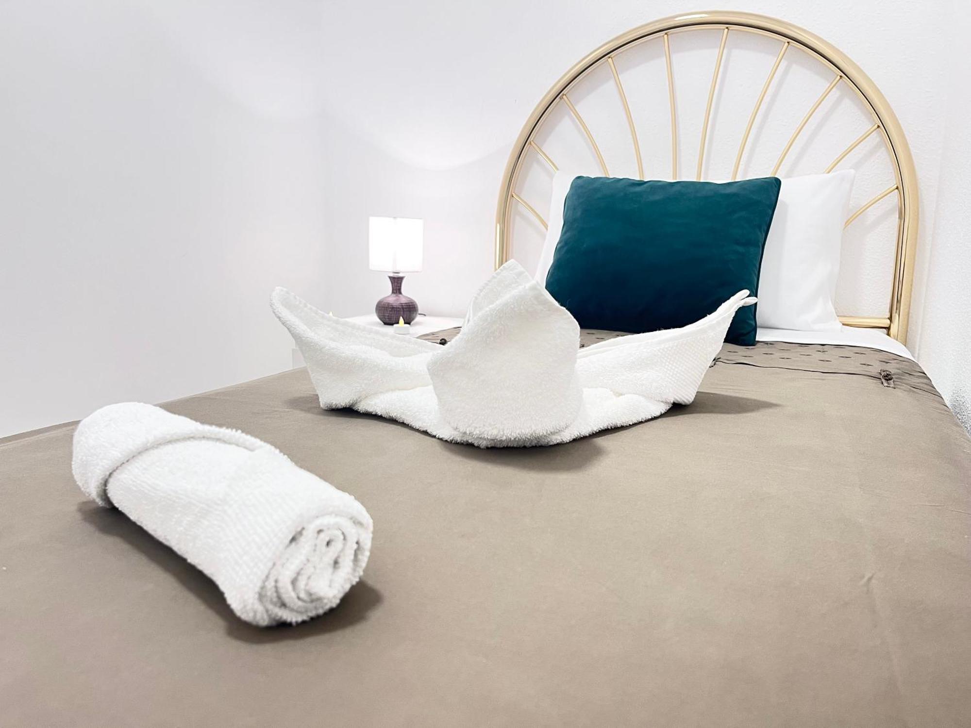 ☆The Peaceful Valencia Homestay☆ W/ Terrace⌘Parking⌘Bbq מראה חיצוני תמונה